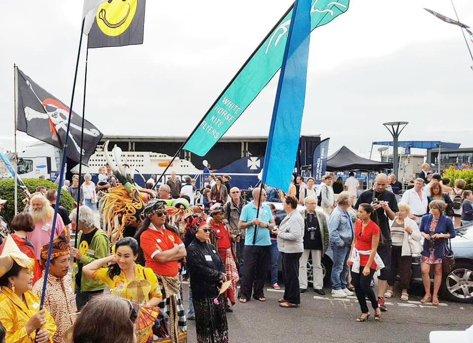 Jubilee Seaways attracted quite a crowd in Dieppe!
