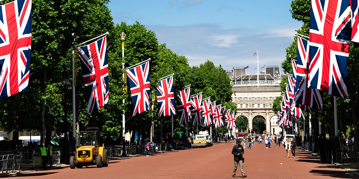 King's Coronation page - Hero & Promo