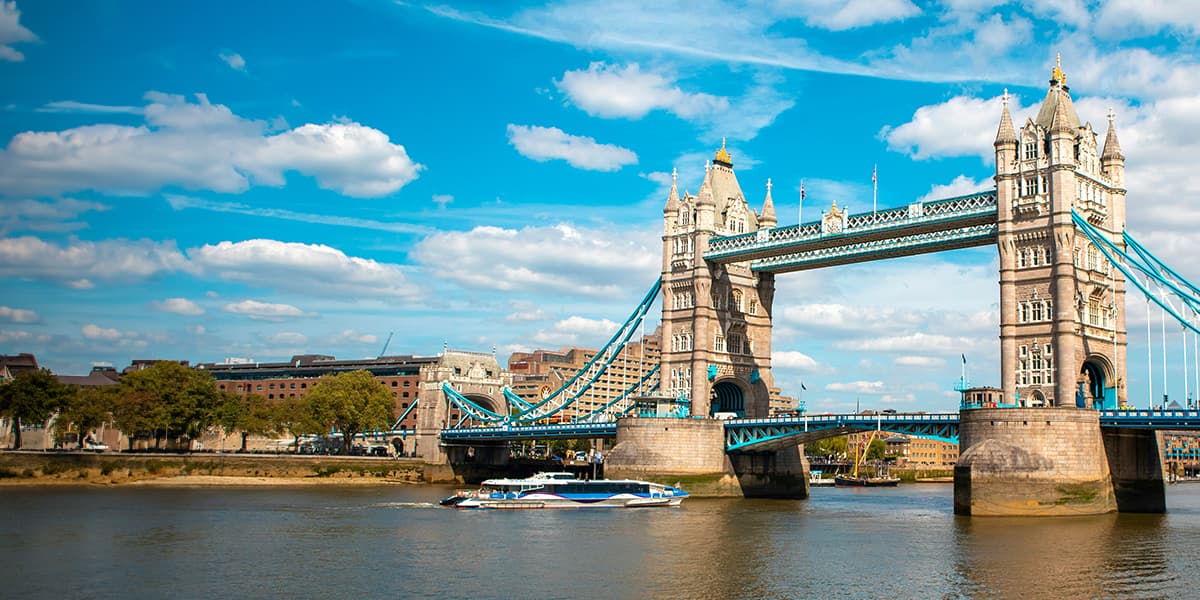 London travel guide Hero fr