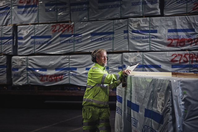 DFDS in warehouse