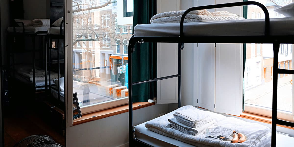 bunkbeds - travelling on a budget