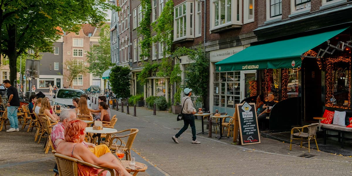 Best Museums in Amsterdam - Cafe