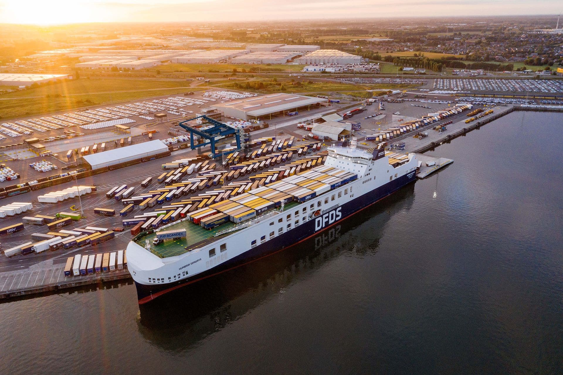 MMT Ghent in Belgium with the new crane in harbour and vessel Humbria Seaways in foreground