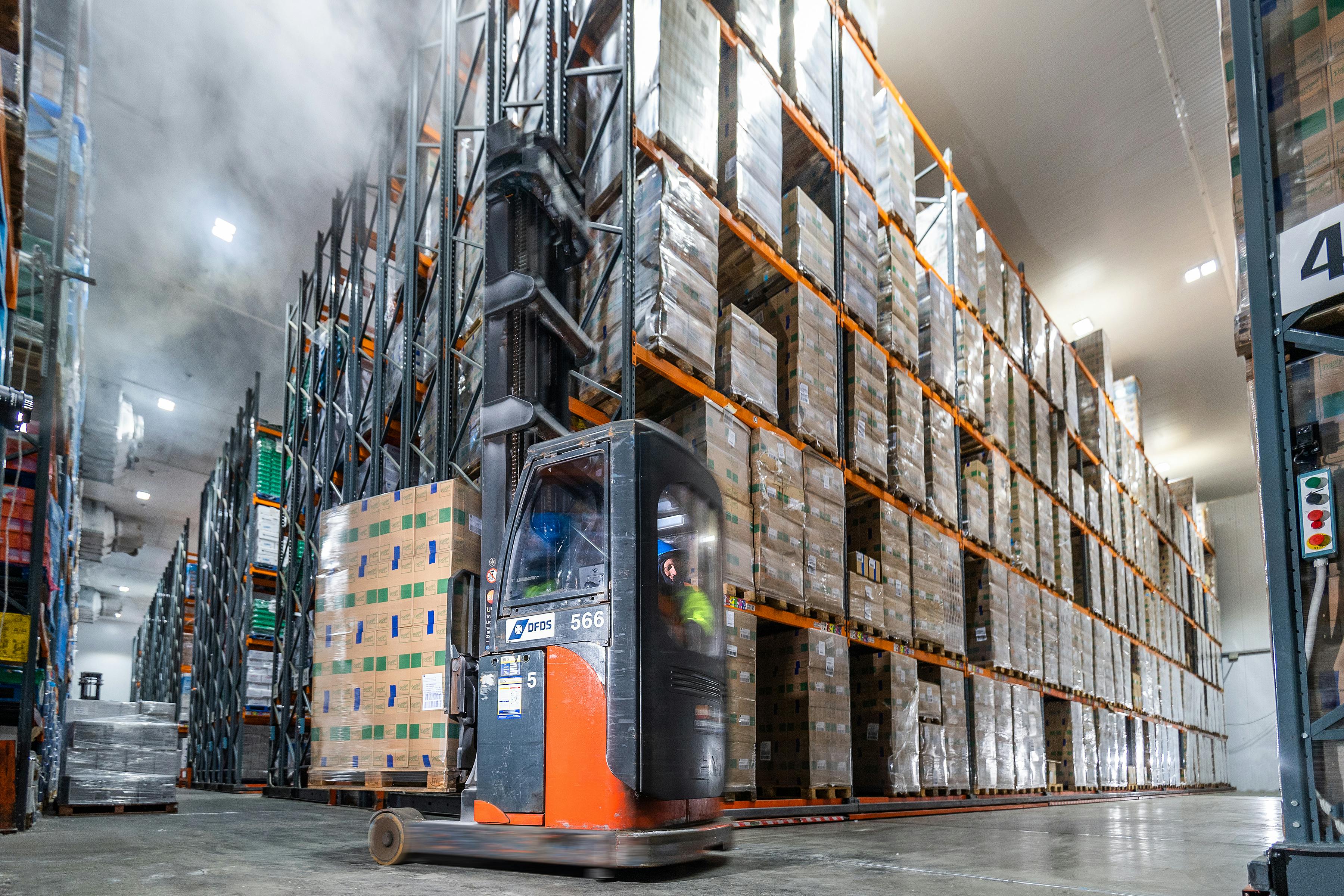 cold chain warehouse stacks working, 2022