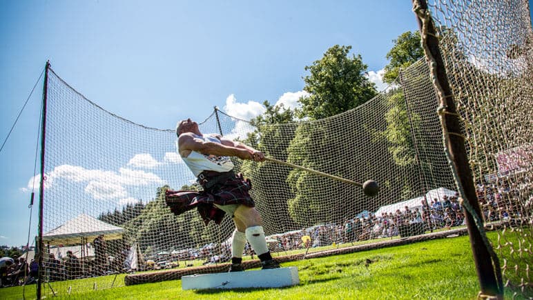 Highland Games © VisitBritain Andrew-Pickett River