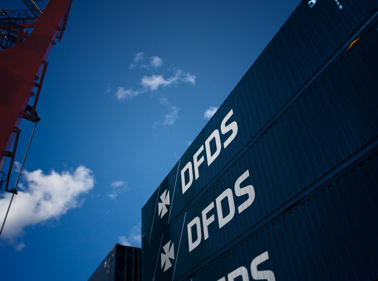 DFDS containers, dark blue, logo, graphic