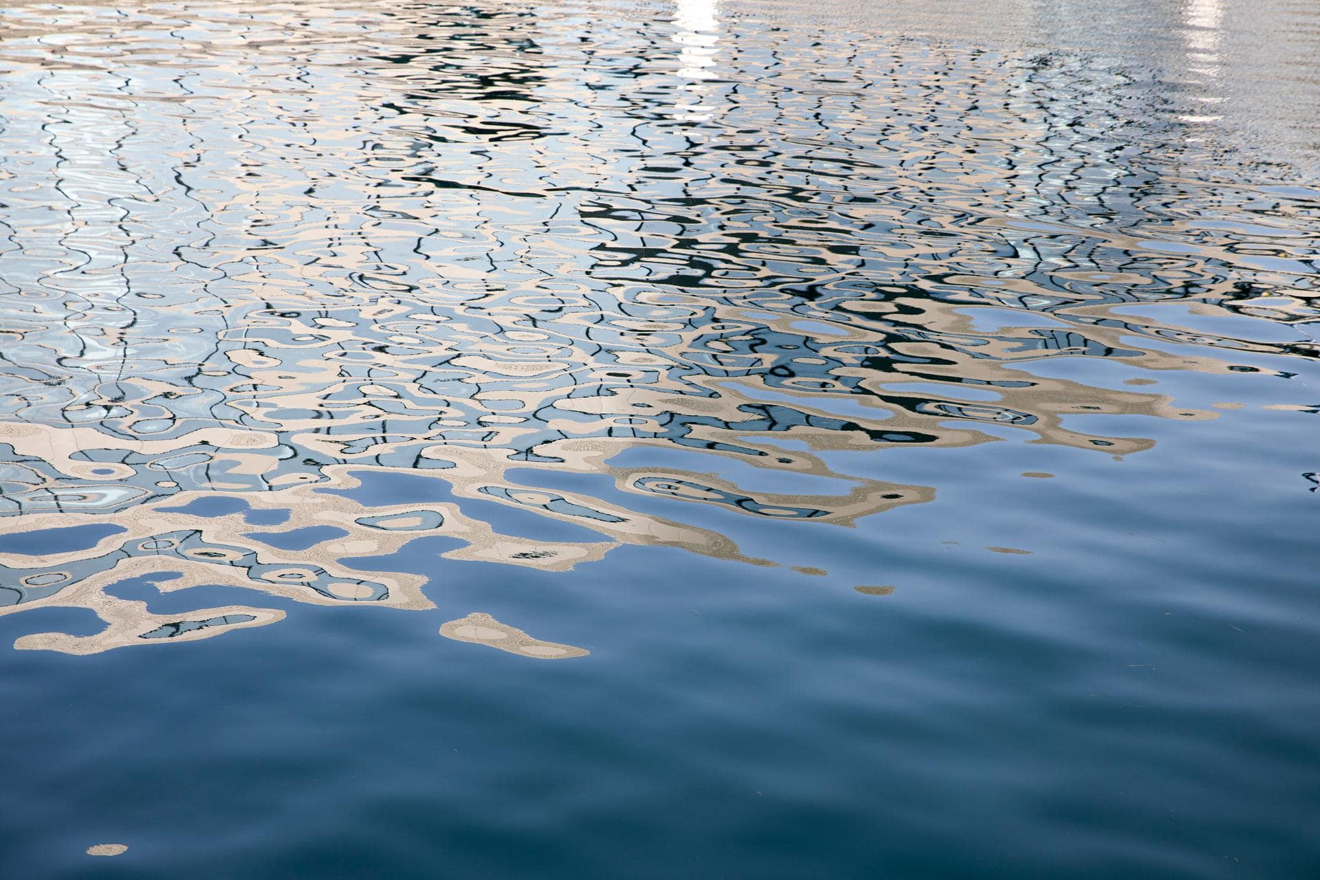 Close up image of the water's surface.
