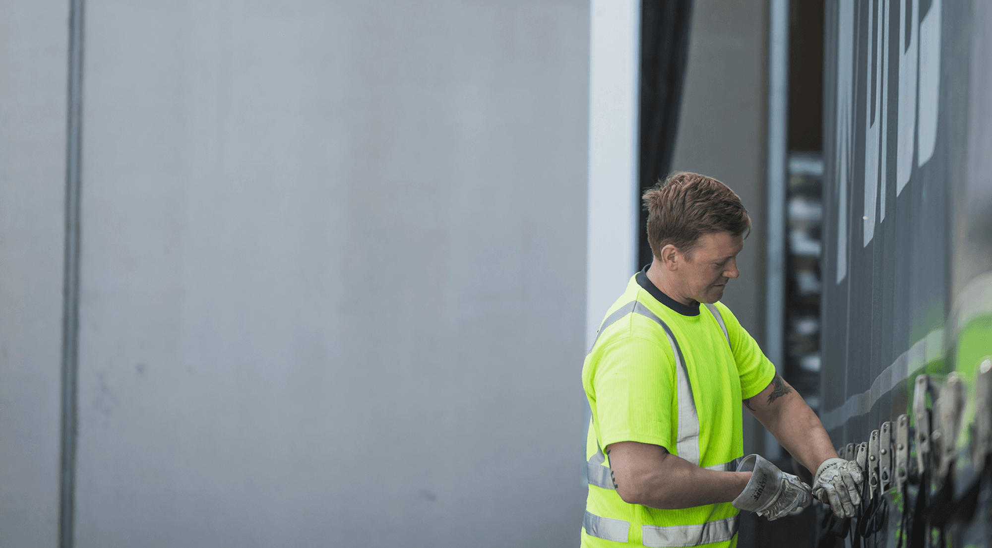 DFDS Driver preparing truck, hero