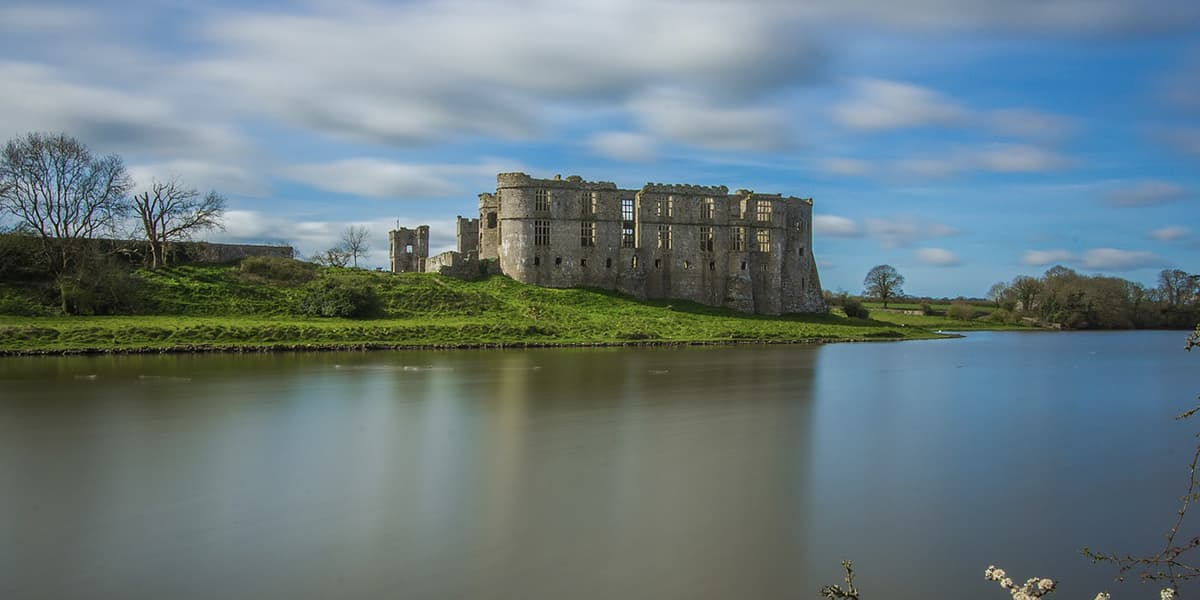 UNI 1200x600 castle in wales2