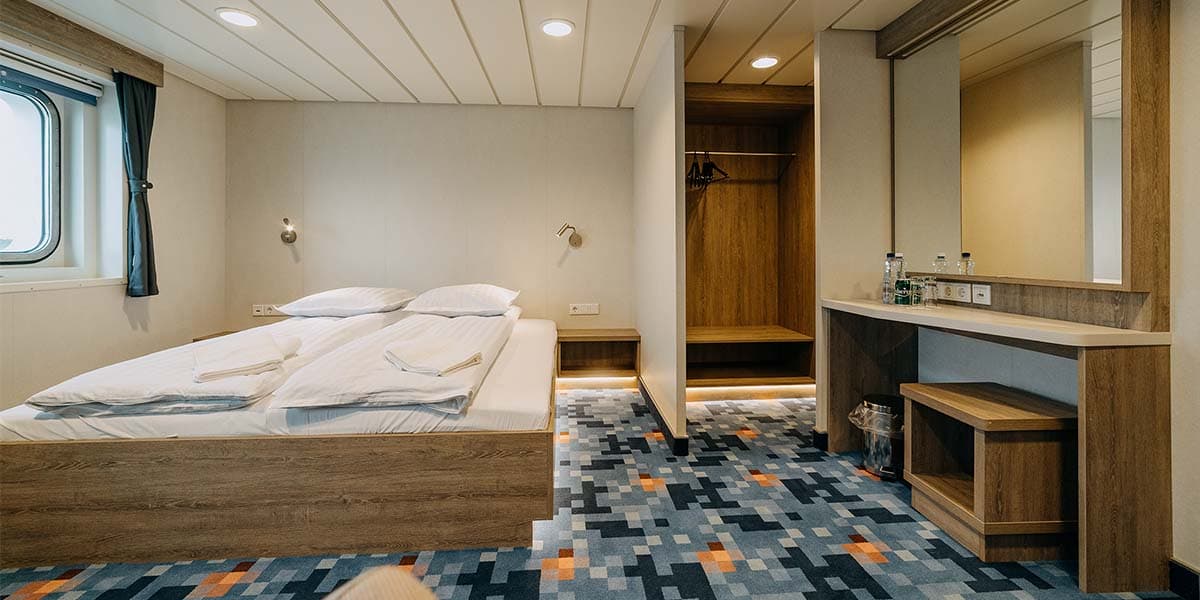 Commodore cabin