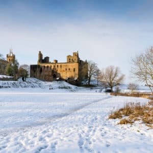 schottische-winterlandschaft-co-visitscotland-300x300