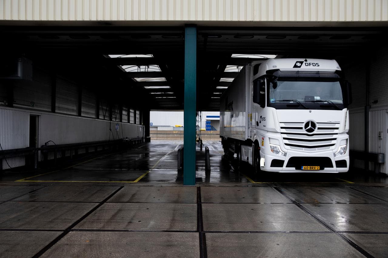 Seafood logistics | Fish and Seafood | DFDS (INT)